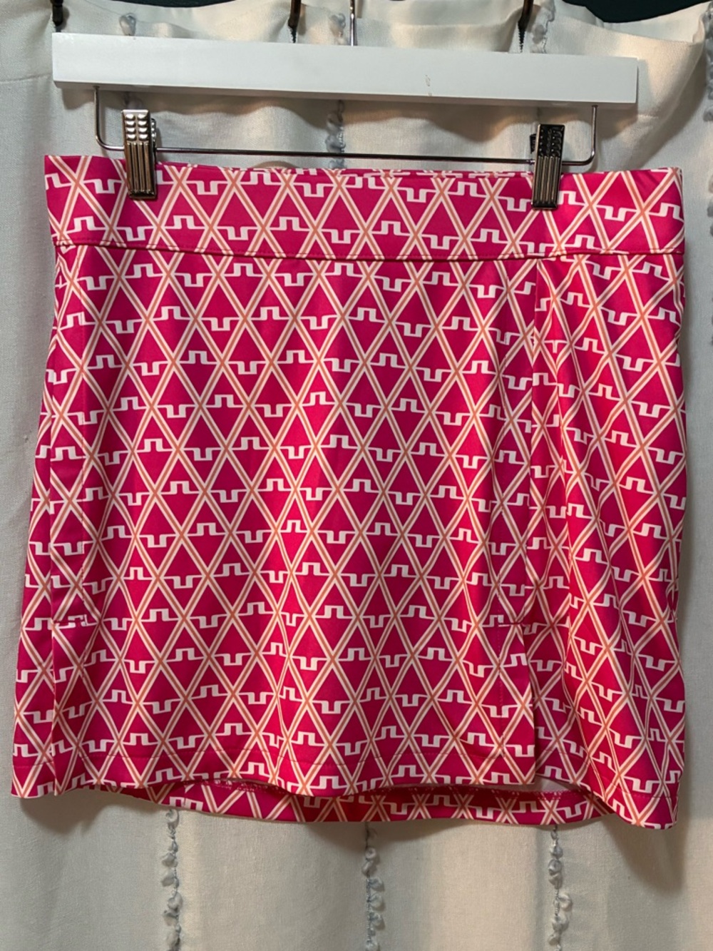 J Lindeberg Amelie mid pink print golf skirt size medium